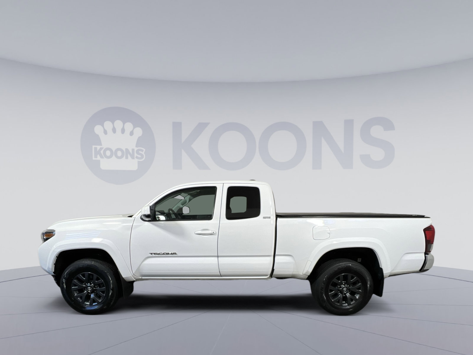 Used 2022 Toyota Tacoma SR5 w/ SR5 Appearance Package (SM) AWD/4WD image 7