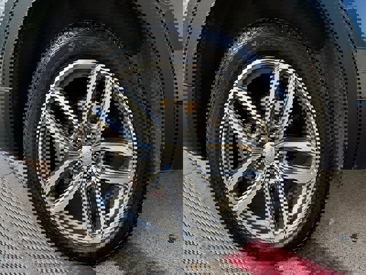 Used 2019 Cadillac XT4 Sport image 9