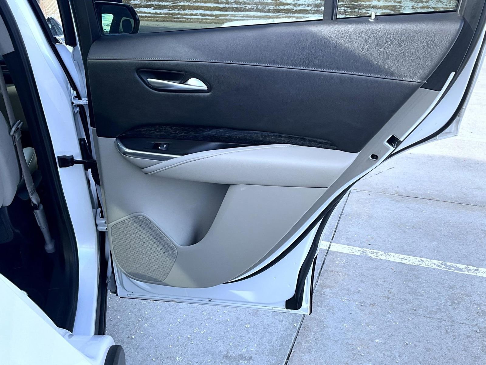 Used 2022 Cadillac XT4 Premium Luxury w/ Enhanced Visibility Package image 21
