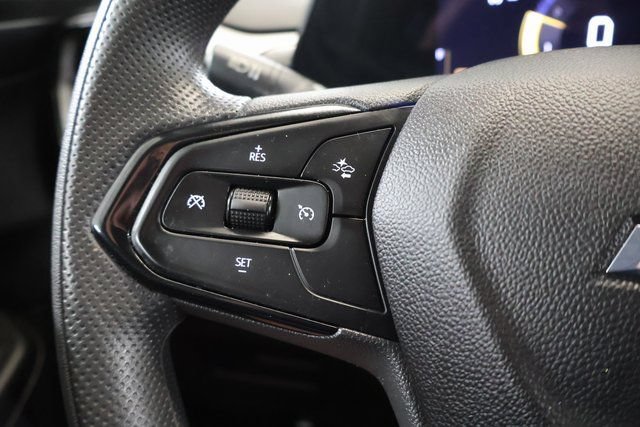 Used 2025 Chevrolet TrailBlazer LT AWD/4WD image 17