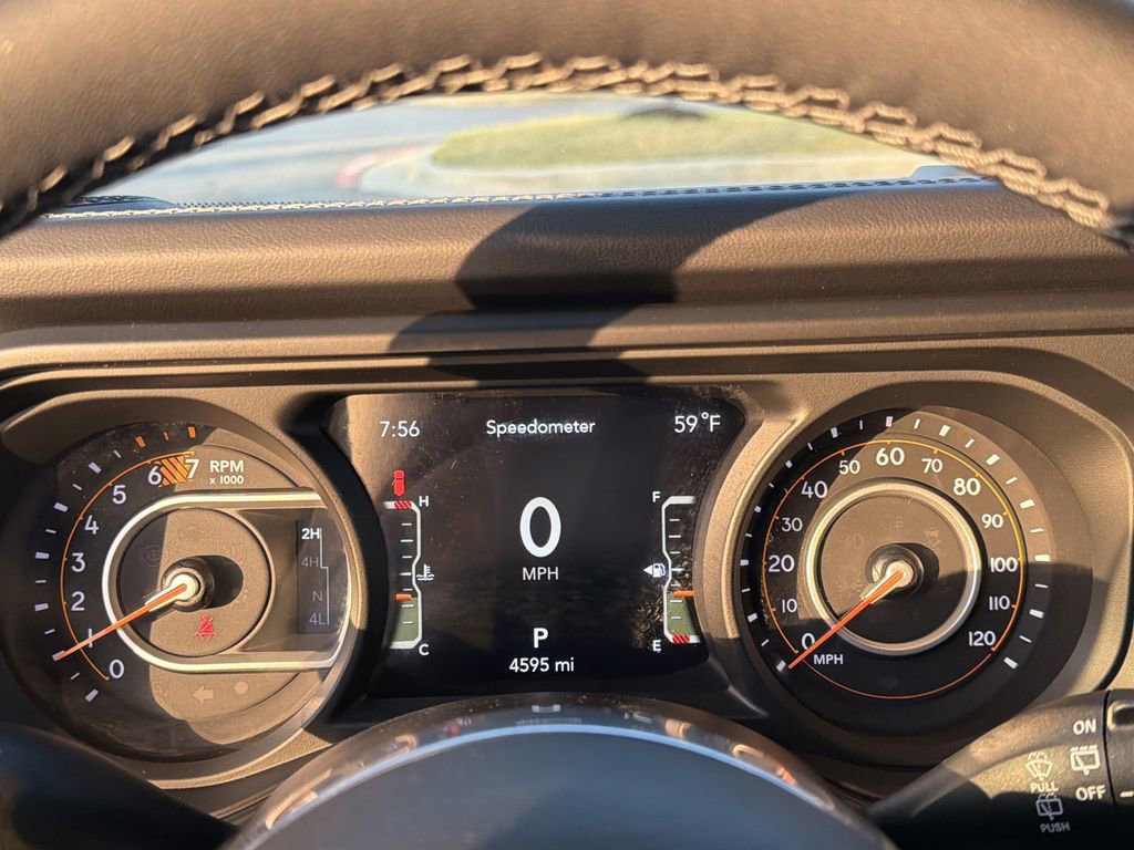 Used 2026 Jeep Wrangler Sahara image 28