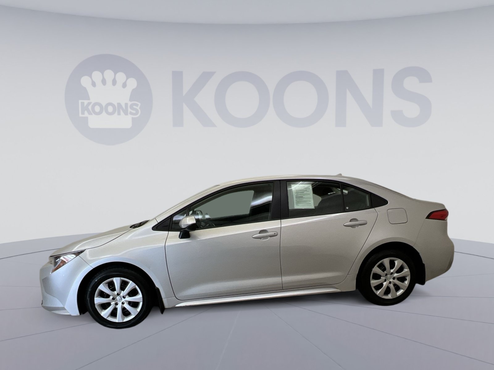 Used 2026 Toyota Corolla LE FWD image 5