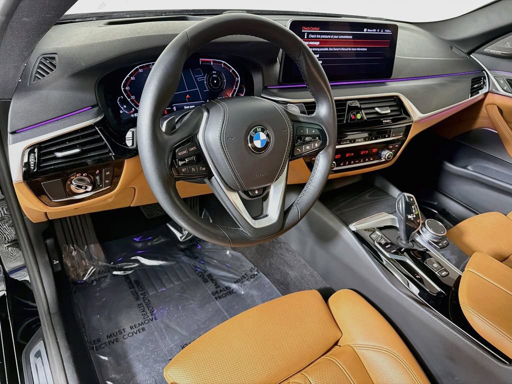 Used 2023 BMW 530i xDrive w/ Premium Package AWD/4WD image 9