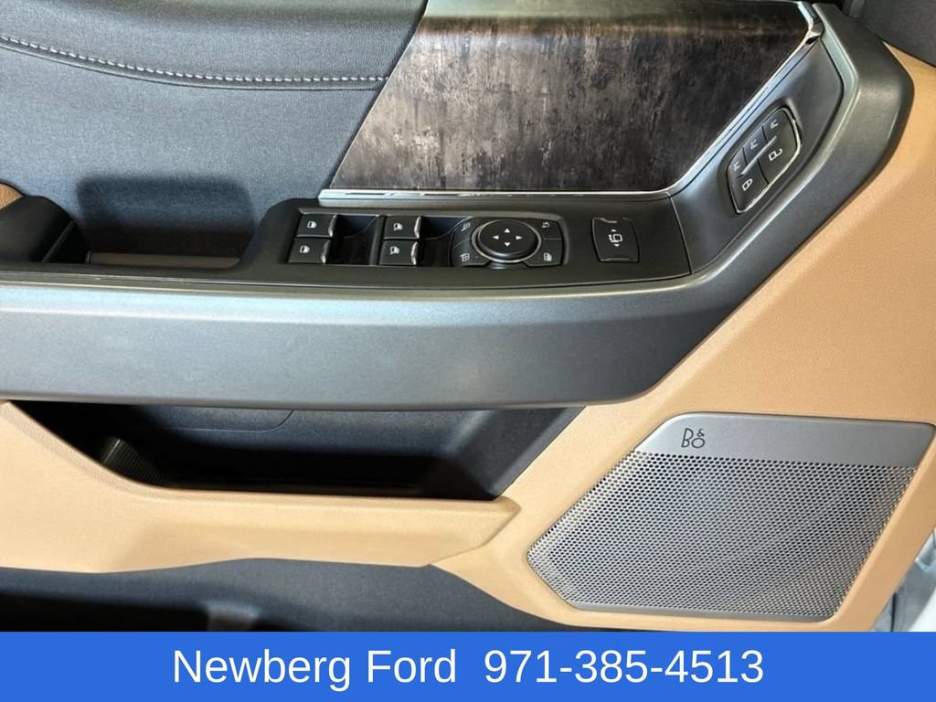Used 2025 Ford F350 Lariat w/ FX4 Off-Road Package AWD/4WD image 13