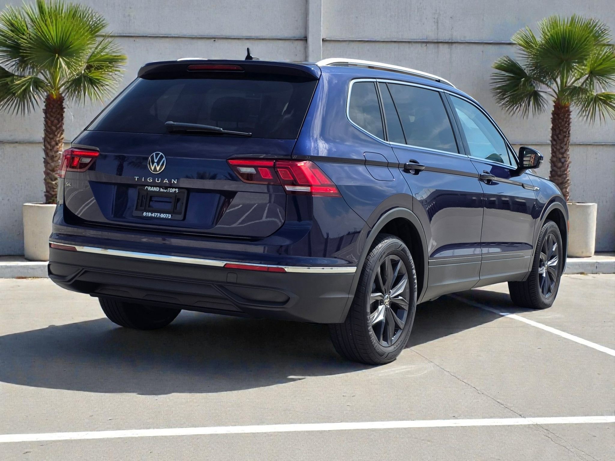 Used 2022 Volkswagen Tiguan SE FWD image 7