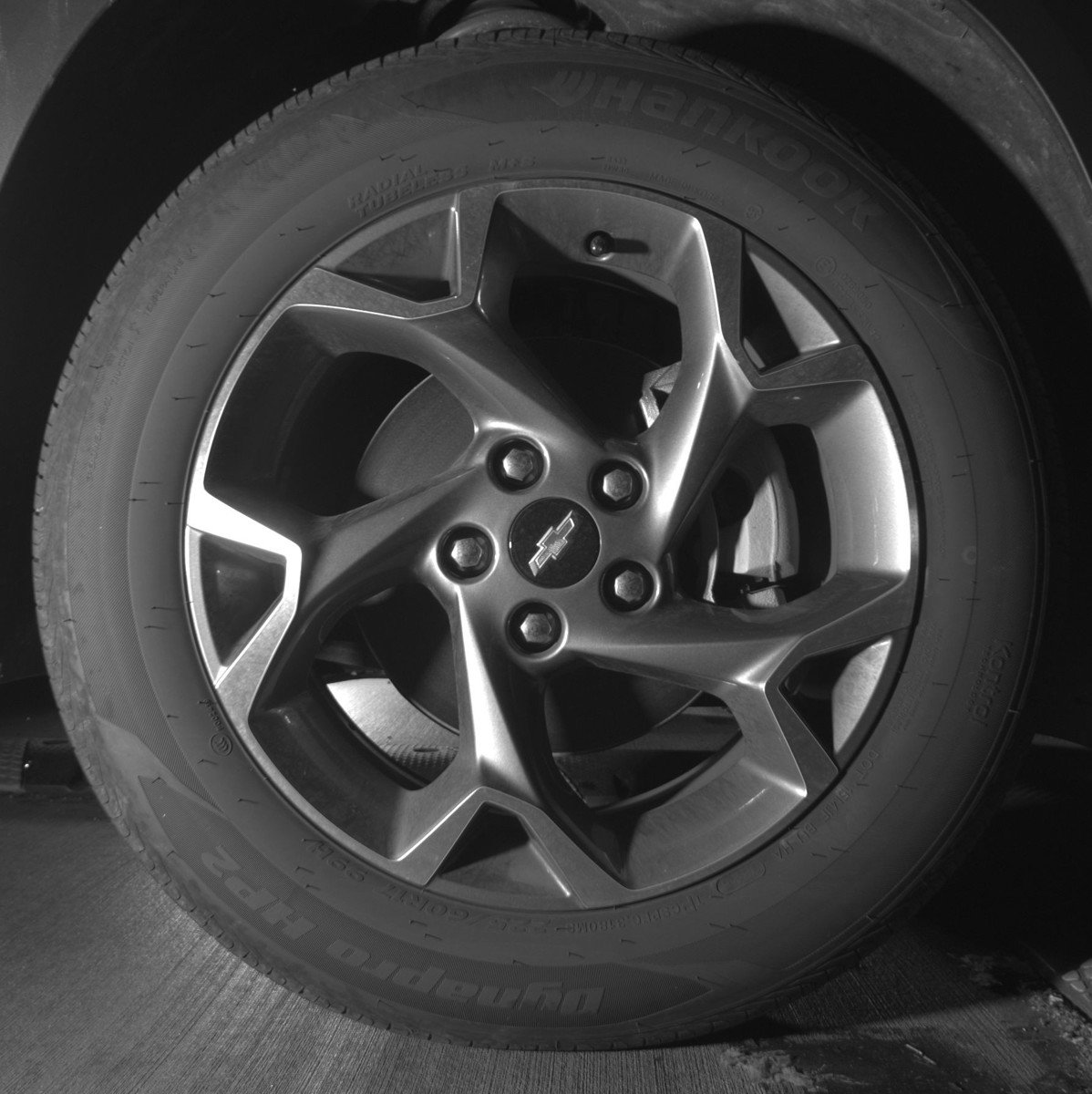 Used 2025 Chevrolet Trax LT FWD image 13