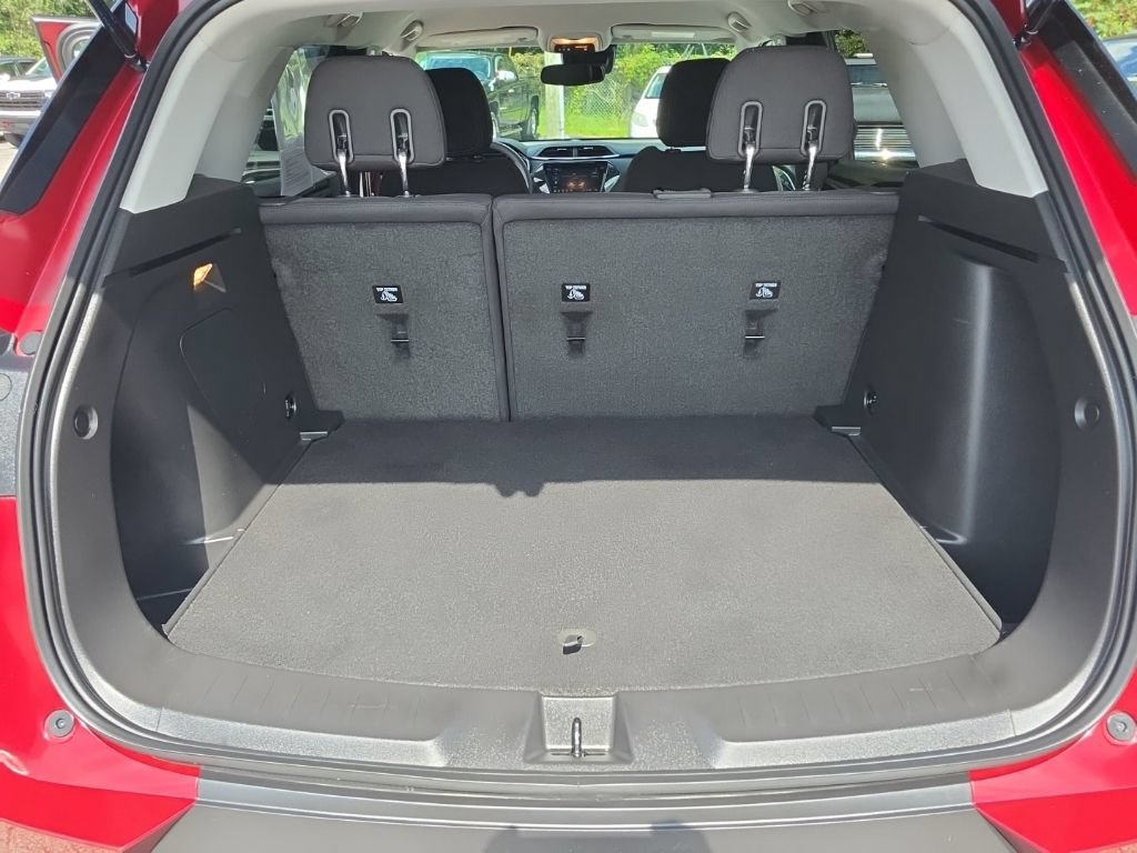 Certified 2023 Chevrolet TrailBlazer LT w/ Convenience Package FWD image 29