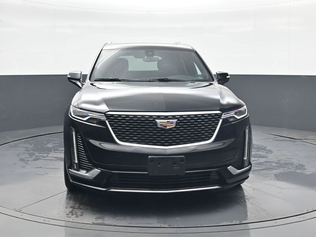 Used 2022 Cadillac XT6 Premium Luxury w/ Technology Package image 2