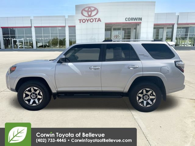 Used 2017 Toyota 4Runner TRD Off-Road AWD/4WD video 2
