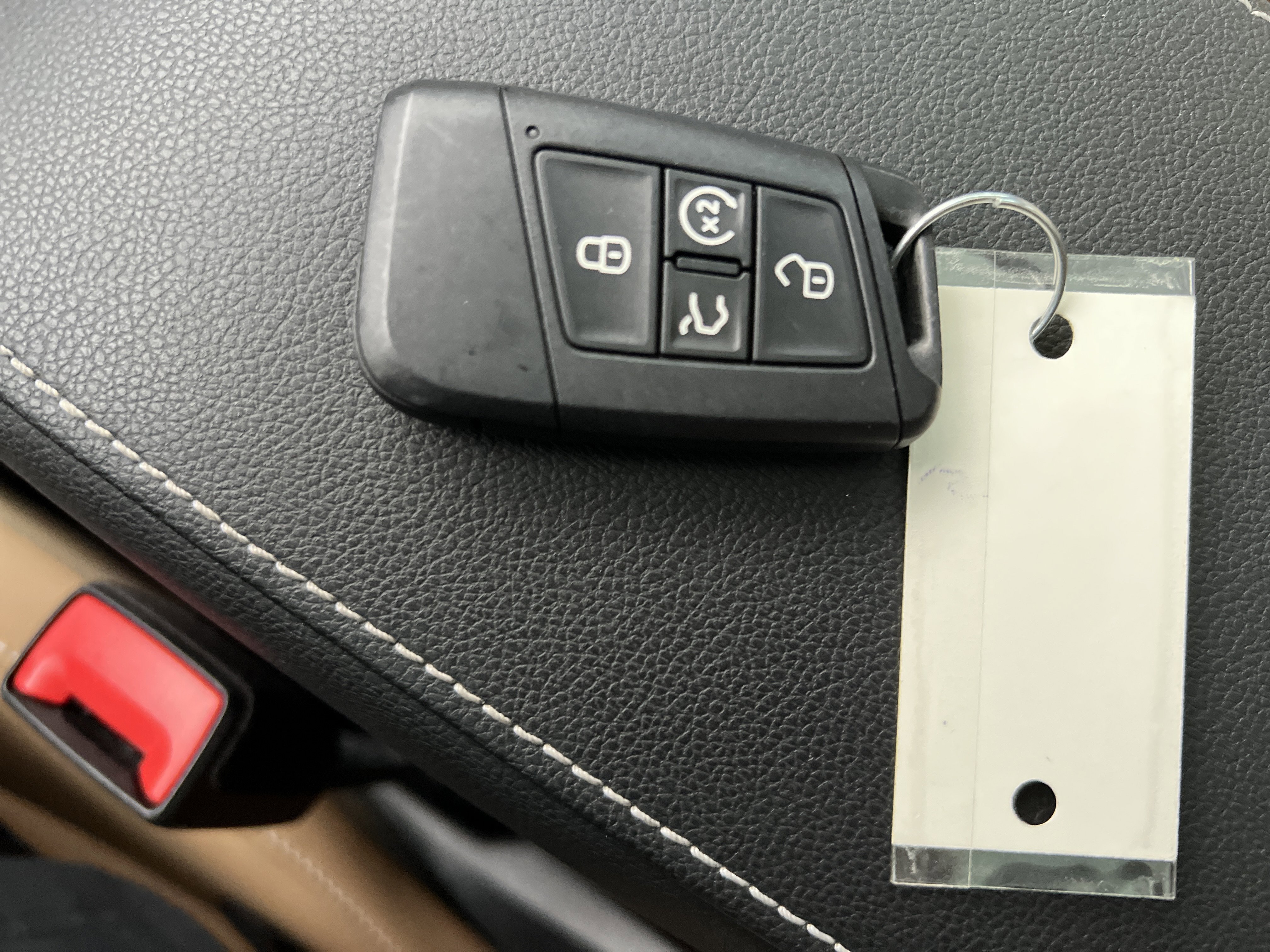 Certified 2023 Volkswagen Tiguan SE w/ Panoramic Sunroof Package FWD image 33