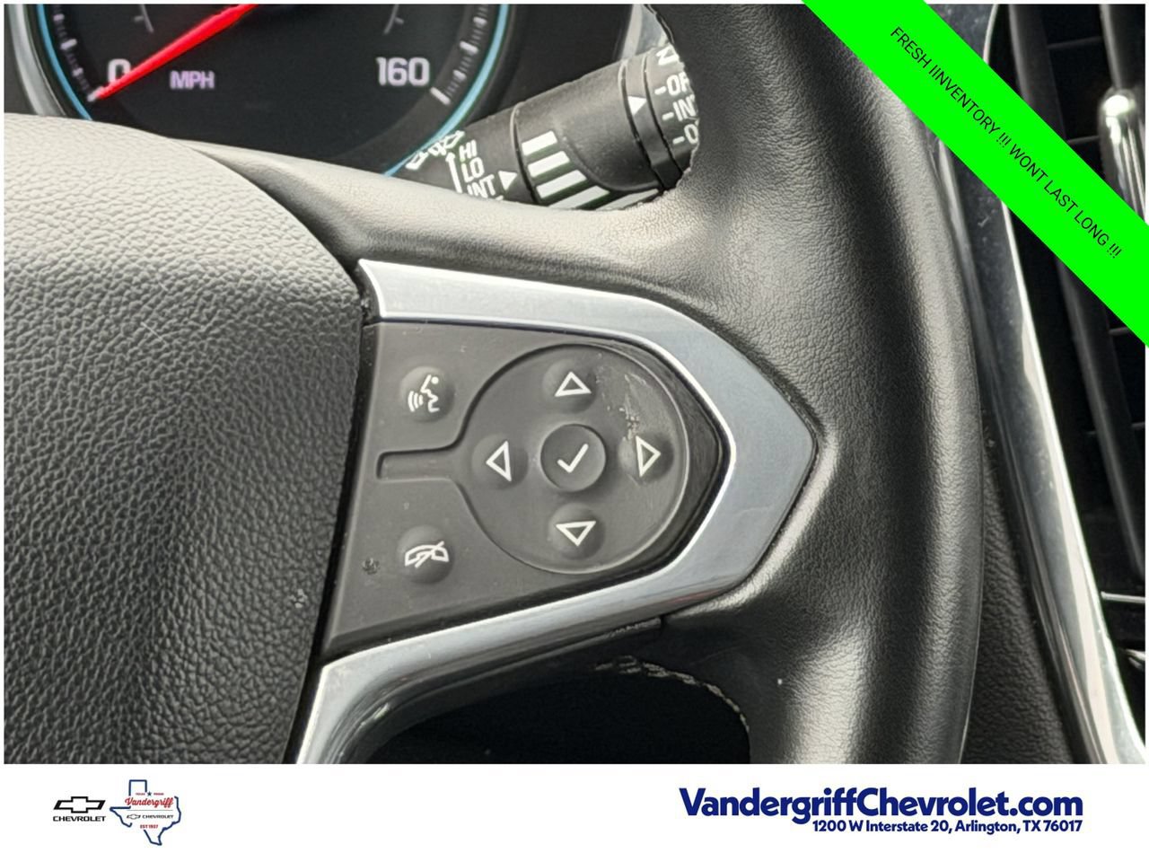 Used 2023 Chevrolet Traverse LT AWD/4WD image 15