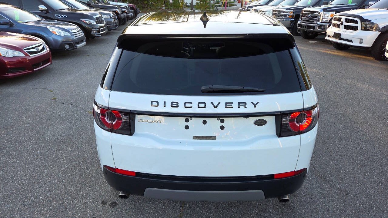 Used 2017 Land Rover Discovery Sport SE AWD/4WD image 14