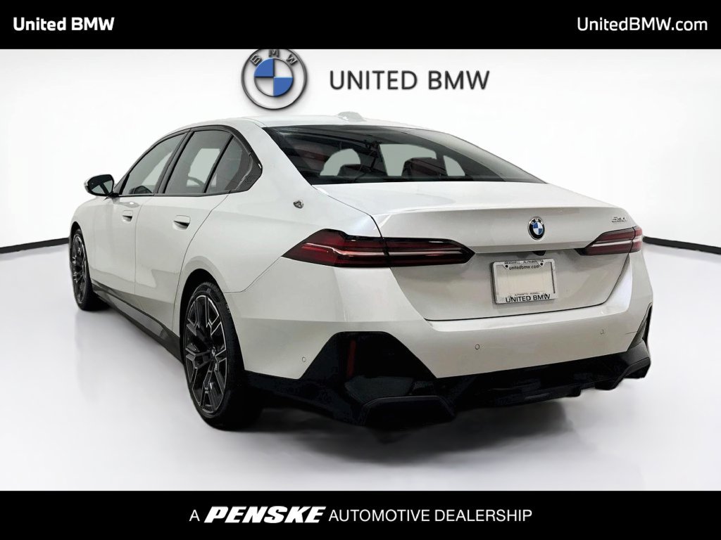 Used 2026 BMW 530i w/ M Sport Package RWD image 7