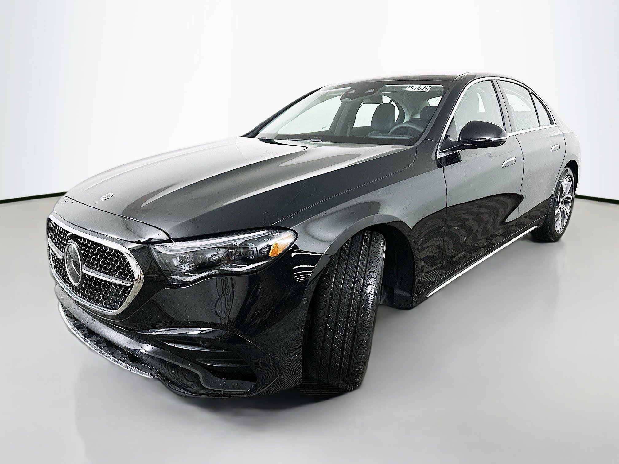 New 2026 Mercedes-Benz E 350 4MATIC Sedan image 3