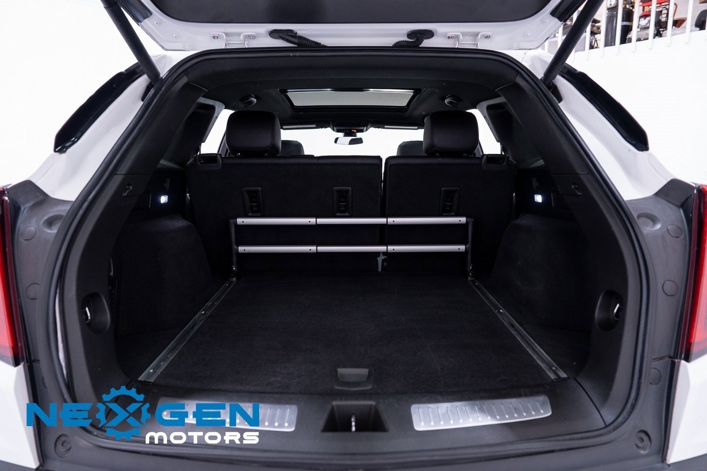 Used 2021 Cadillac XT5 Premium Luxury image 44