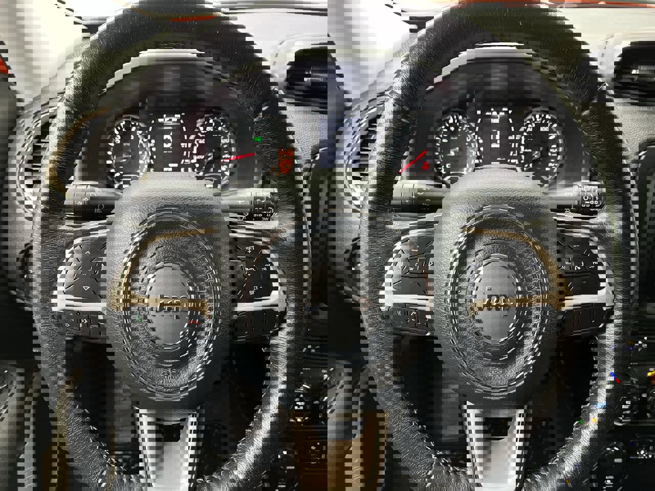 Used 2017 Jeep Renegade Latitude w/ Popular Equipment Group image 13