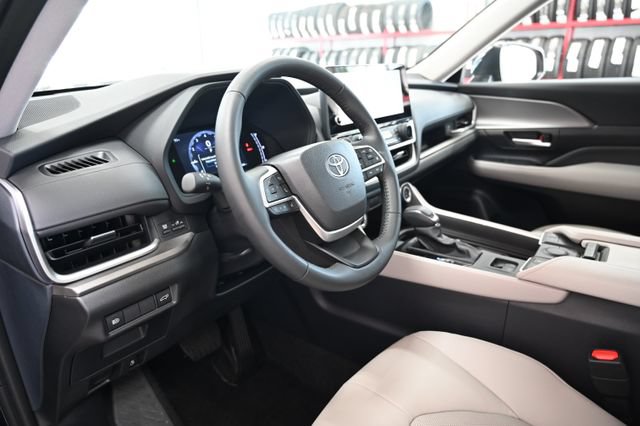 Certified 2026 Toyota Grand Highlander AWD image 22