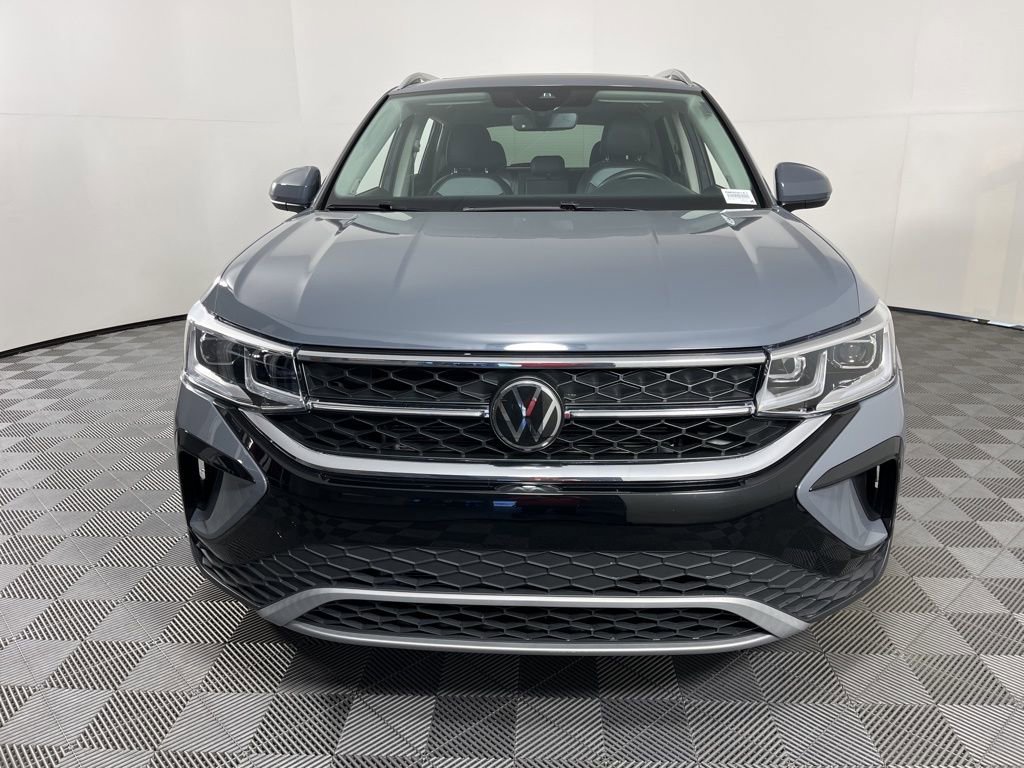Used 2024 Volkswagen Taos SEL image 18