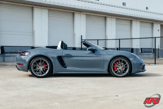 Used 2017 Porsche 718 Boxster S image 12