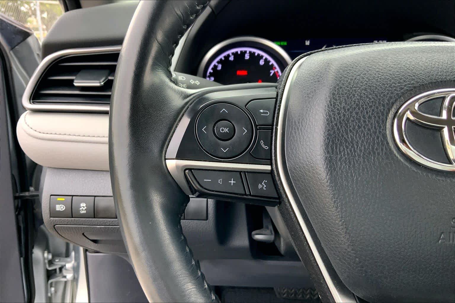 Used 2023 Toyota Camry XLE FWD image 23