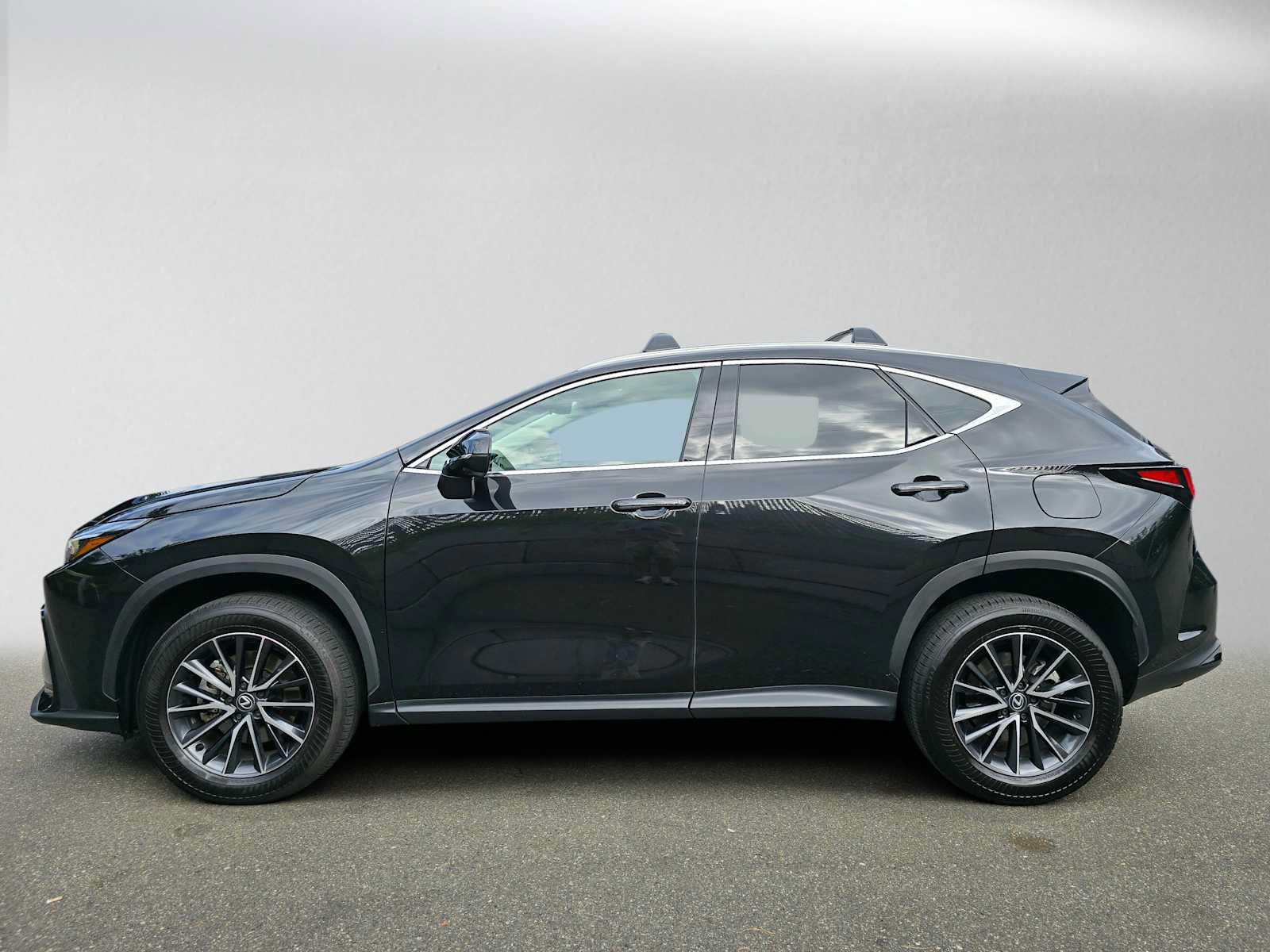 Used 2024 Lexus NX 350 AWD w/ Vision Package image 6