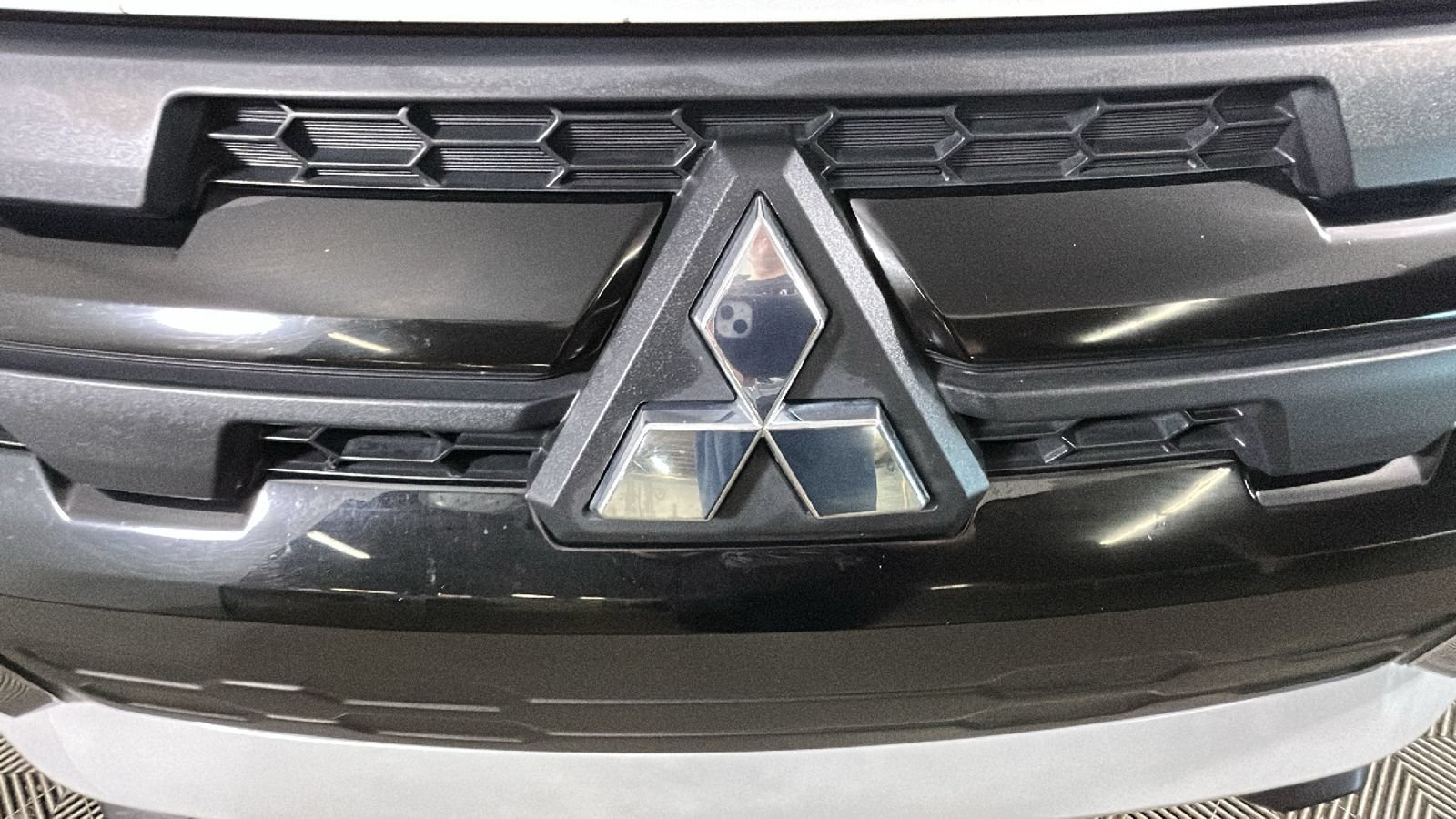 Used 2025 Mitsubishi Outlander Sport LE AWD/4WD image 8