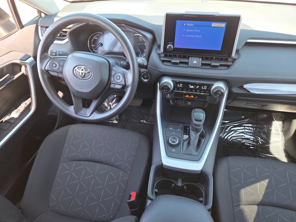 Used 2024 Toyota RAV4 XLE AWD/4WD image 30