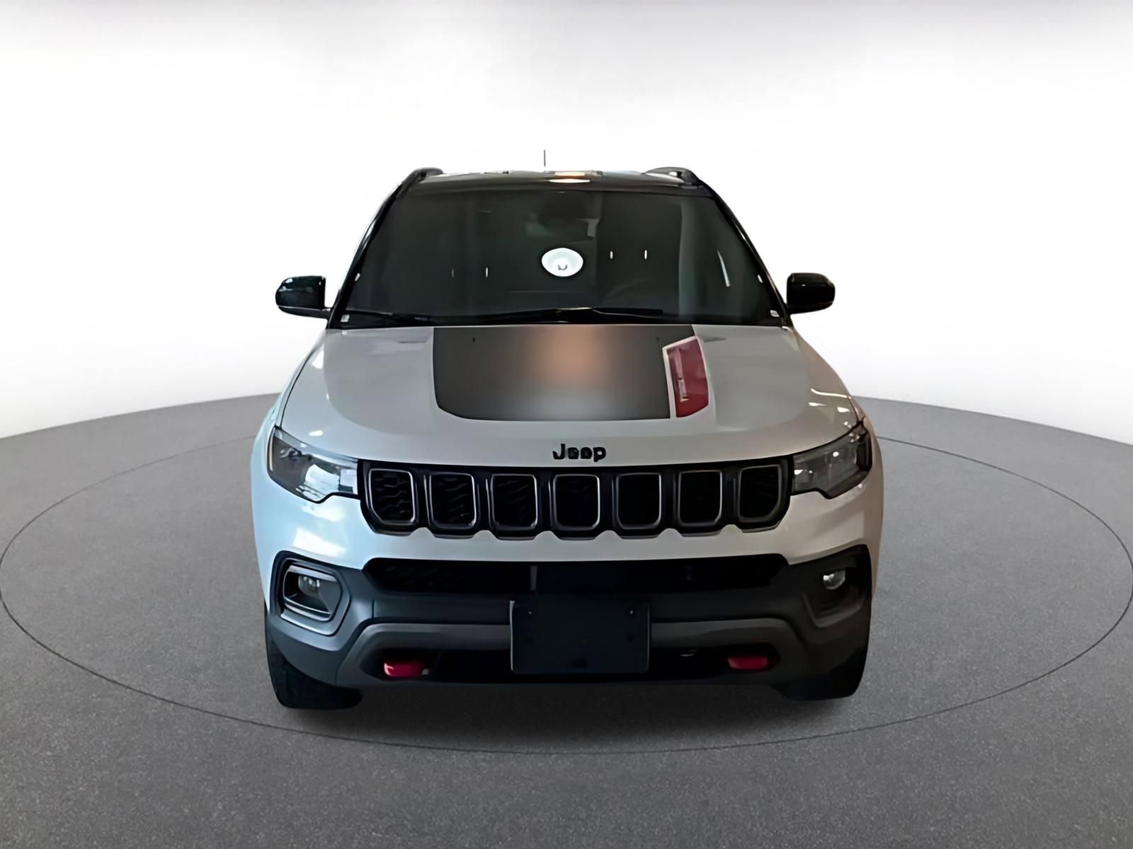 Used 2025 Jeep Compass Trailhawk w/ Trailer Tow Group AWD/4WD image 15