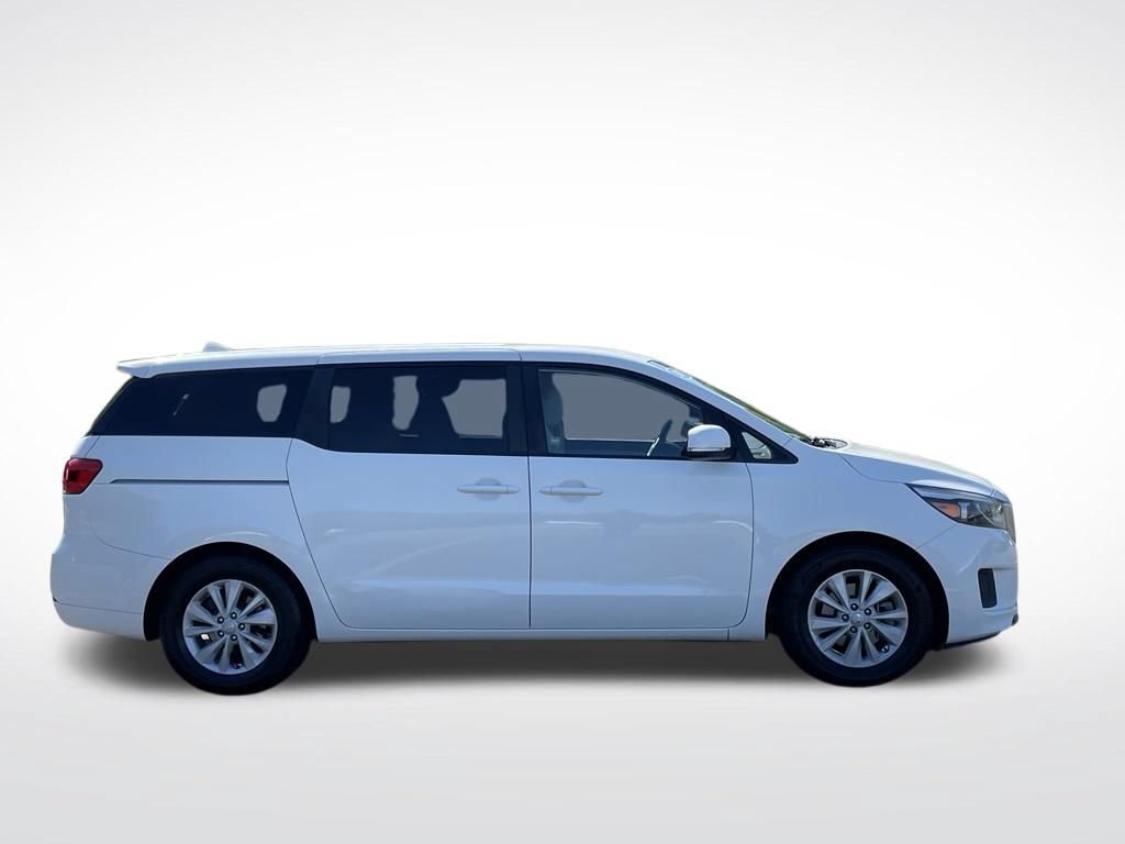 Used 2017 Kia Sedona LX FWD image 7