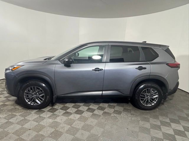 Used 2023 Nissan Rogue S image 4