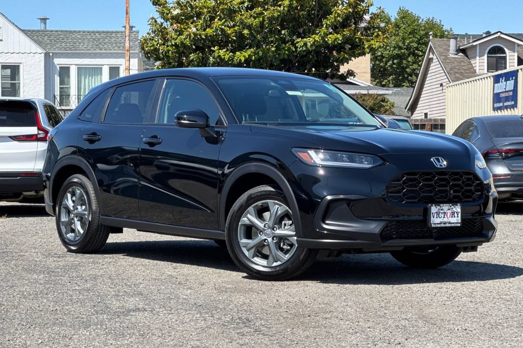 New 2026 Honda HR-V LX image 2