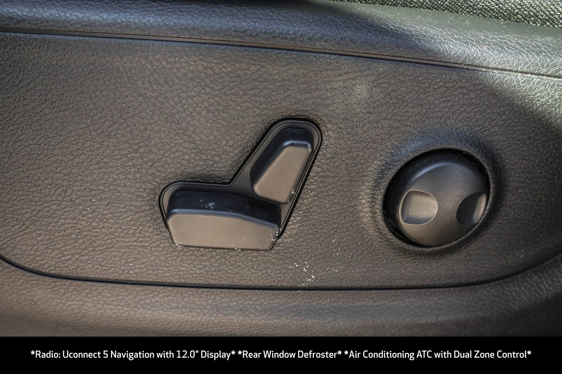 New 2026 RAM 1500 4x4 Crew Cab image 7