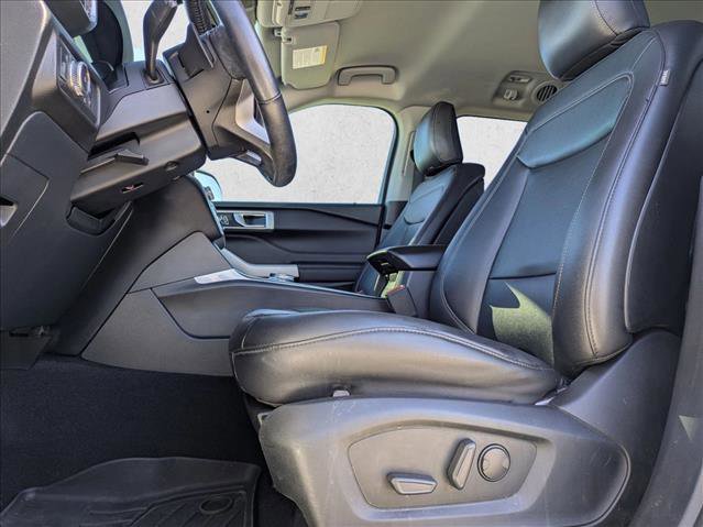 Used 2020 Ford Explorer XLT w/ Equipment Group 202A image 15