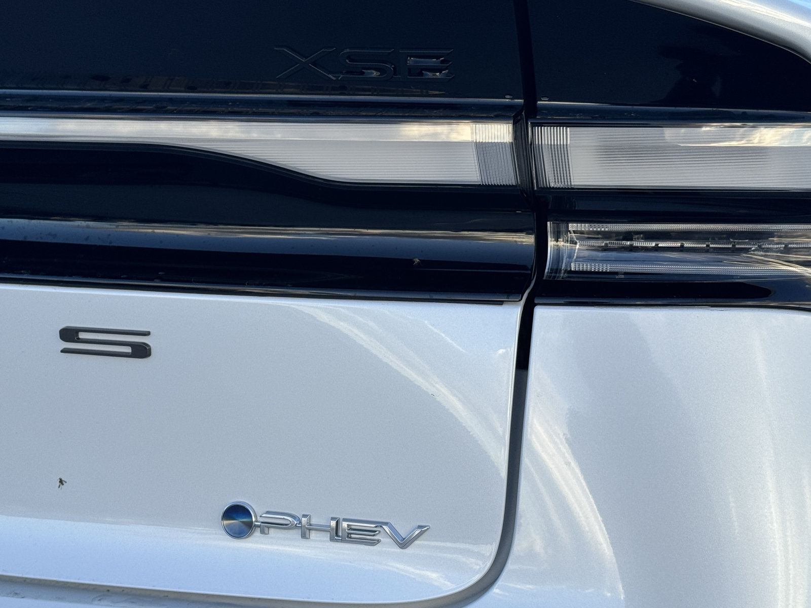 New 2027 Toyota Prius Plug-In Hybrid FWD image 14