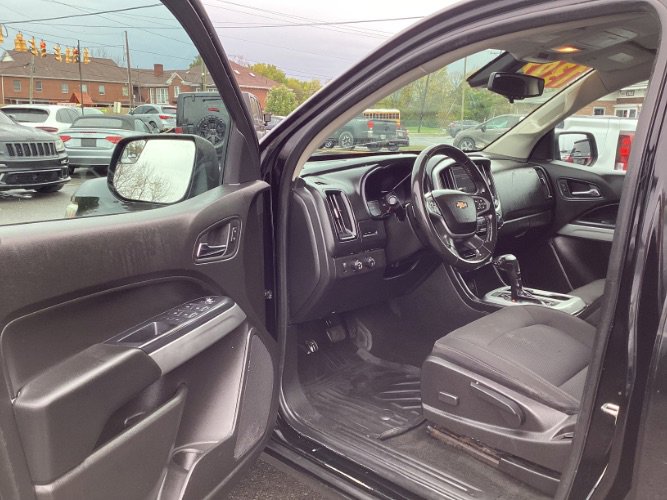 Used 2016 Chevrolet Colorado LT w/ LT Convenience Package image 5