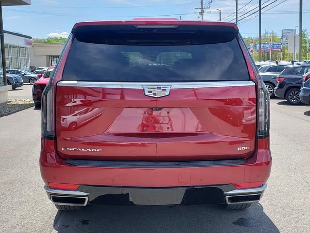 Used 2021 Cadillac Escalade Premium Luxury w/ Performance Package AWD/4WD image 4