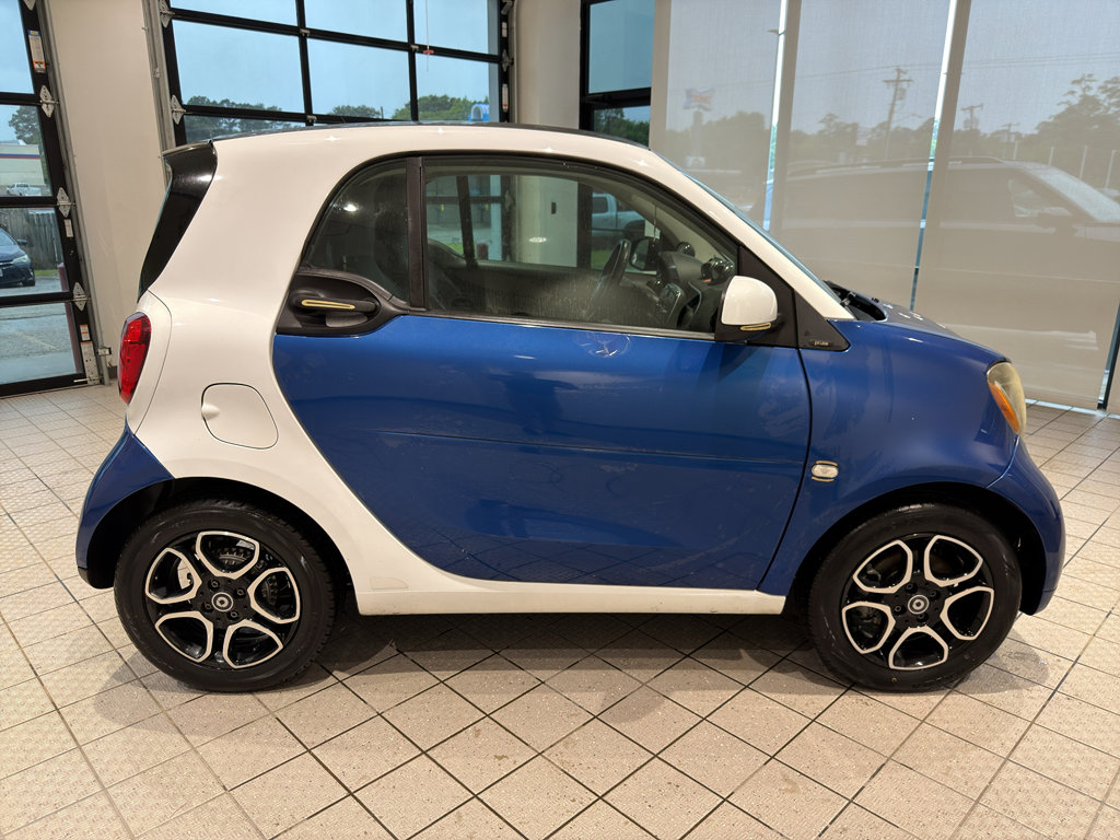 Used 2016 smart fortwo Prime image 6