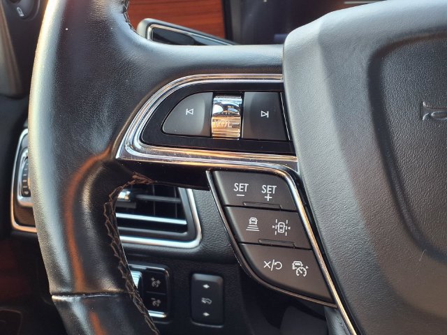 Certified 2023 Lincoln Navigator Reserve RWD image 17
