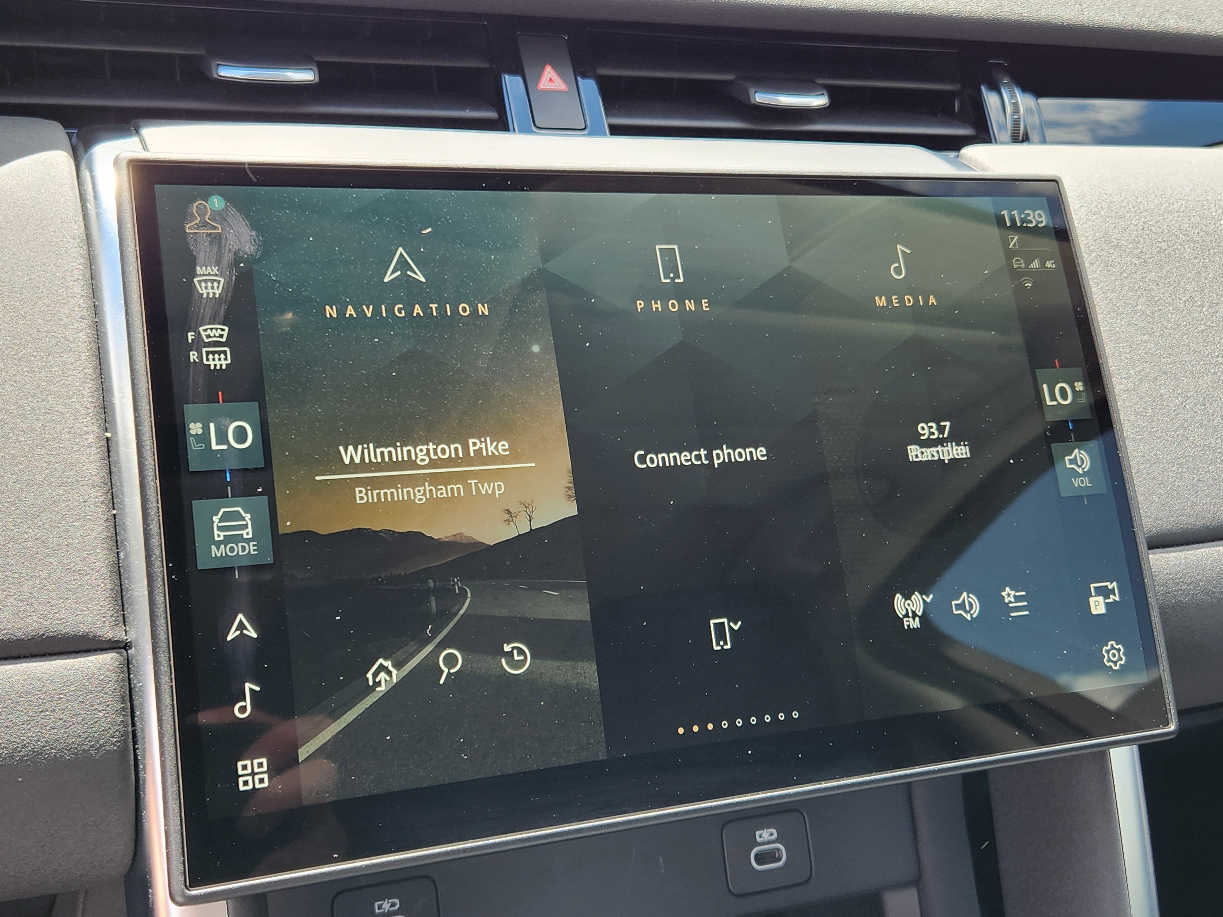 Certified 2024 Land Rover Discovery Sport S image 20