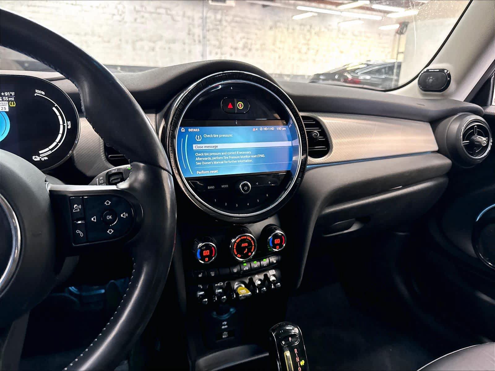 Used 2024 MINI Cooper SE FWD image 9
