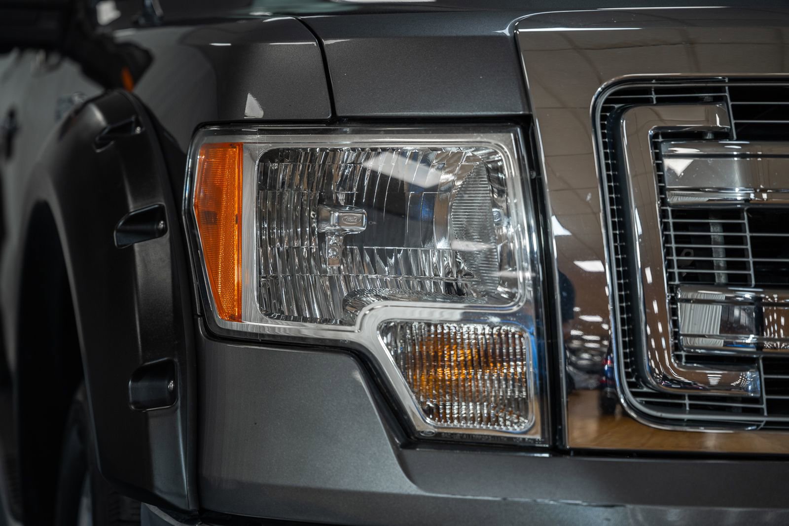 Used 2013 Ford F150 XLT w/ Luxury Equipment Group AWD/4WD image 11