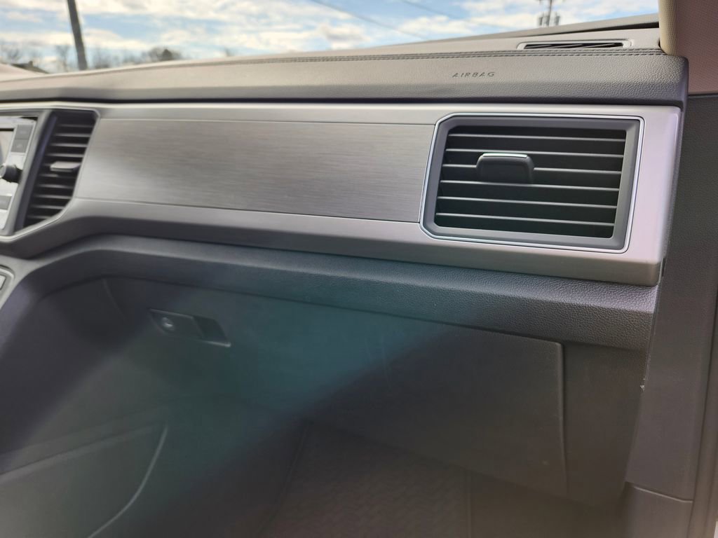 Used 2019 Volkswagen Atlas S image 12