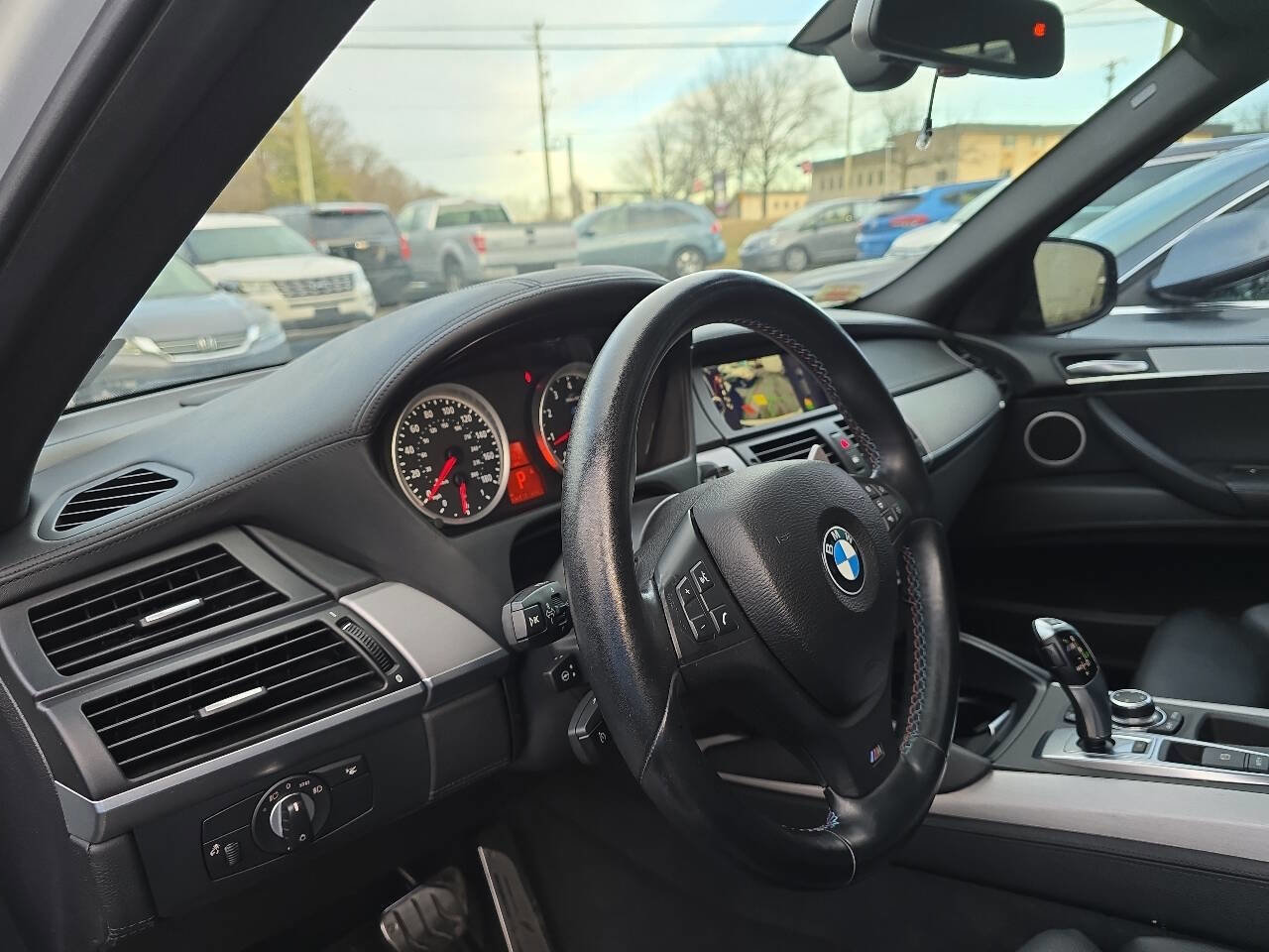 Used 2011 BMW X5 M image 35