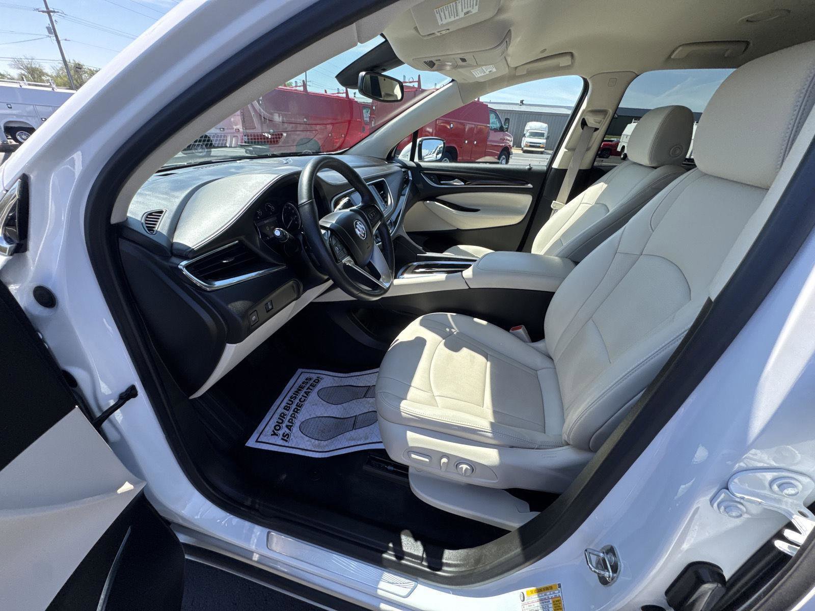 Used 2023 Buick Enclave Essence AWD/4WD image 9