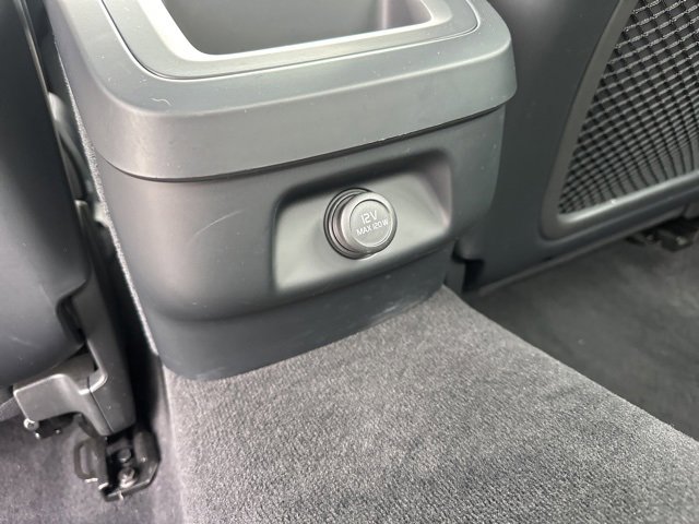 Used 2019 Volvo S60 T6 Momentum w/ Multimedia Package image 14