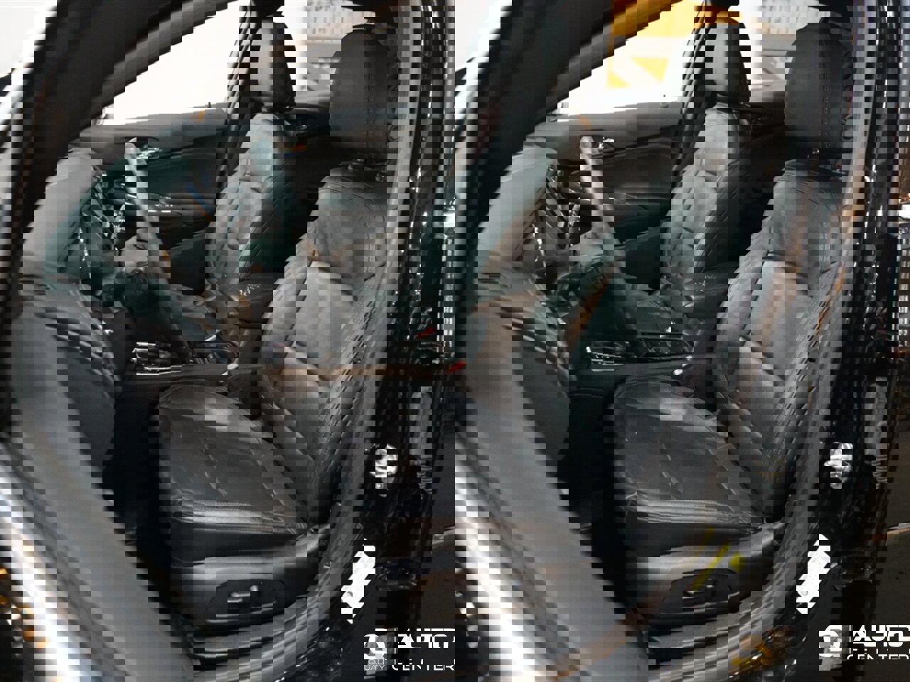 Used 2017 Chevrolet Cruze Premier image 10