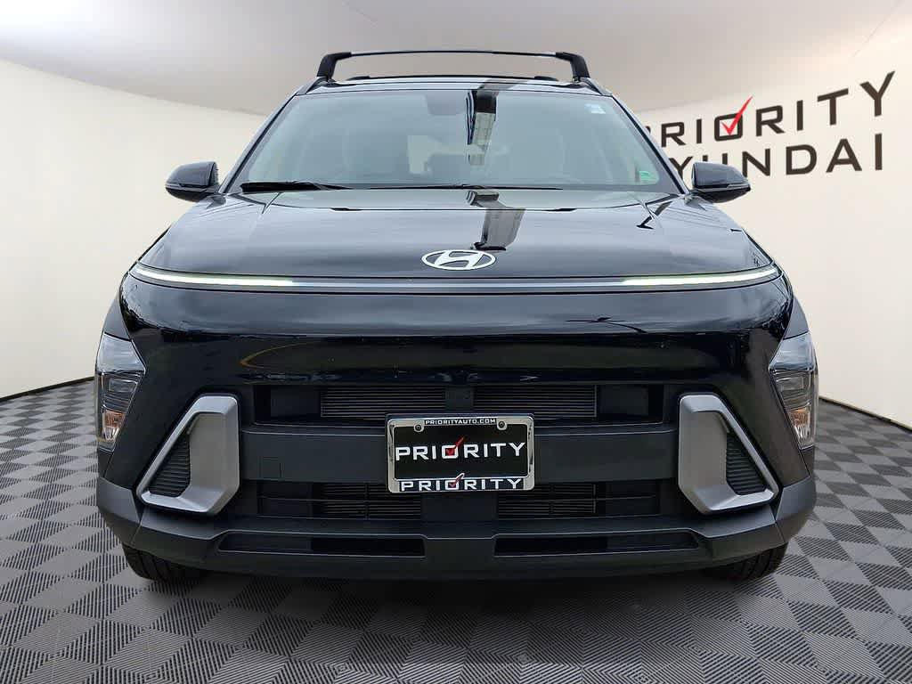 Used 2025 Hyundai Kona SEL AWD/4WD image 2