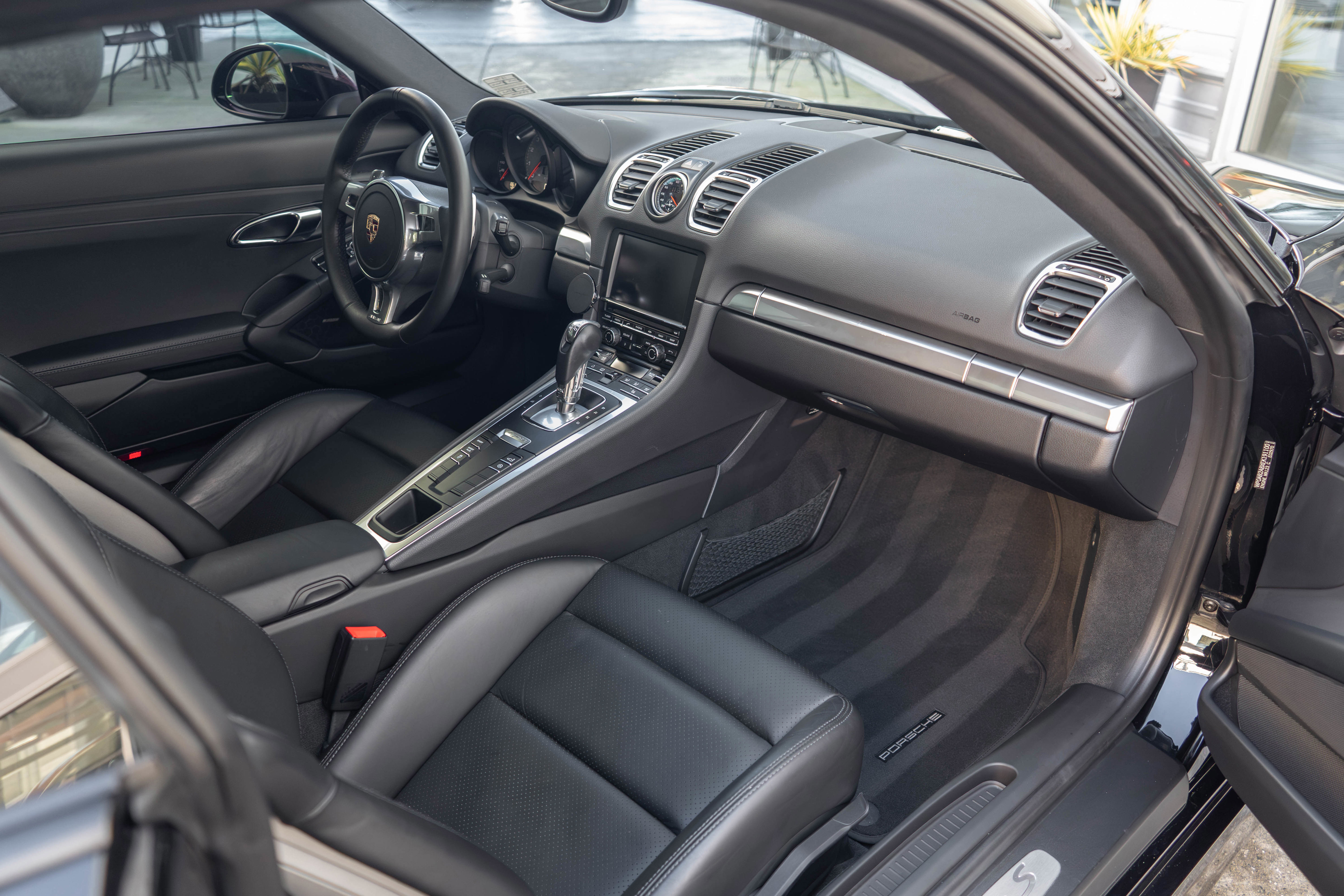 Used 2014 Porsche Cayman S image 22