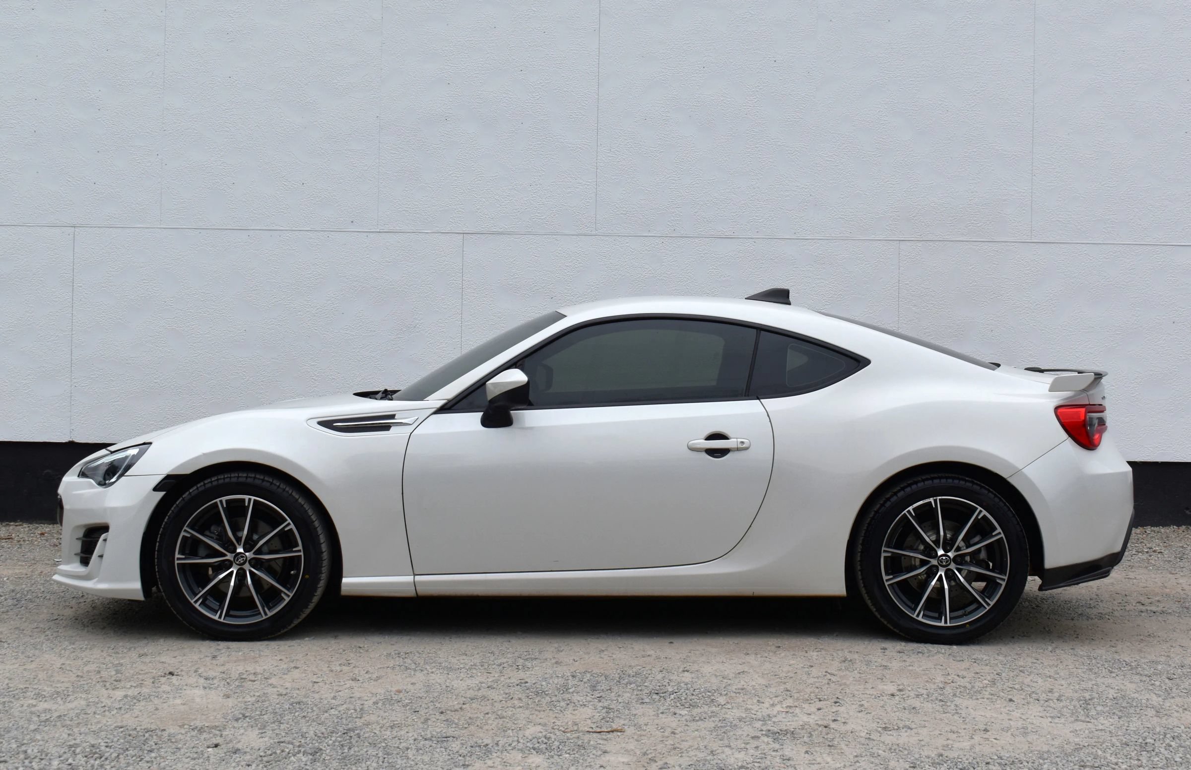 Used 2018 Subaru BRZ Limited RWD image 9