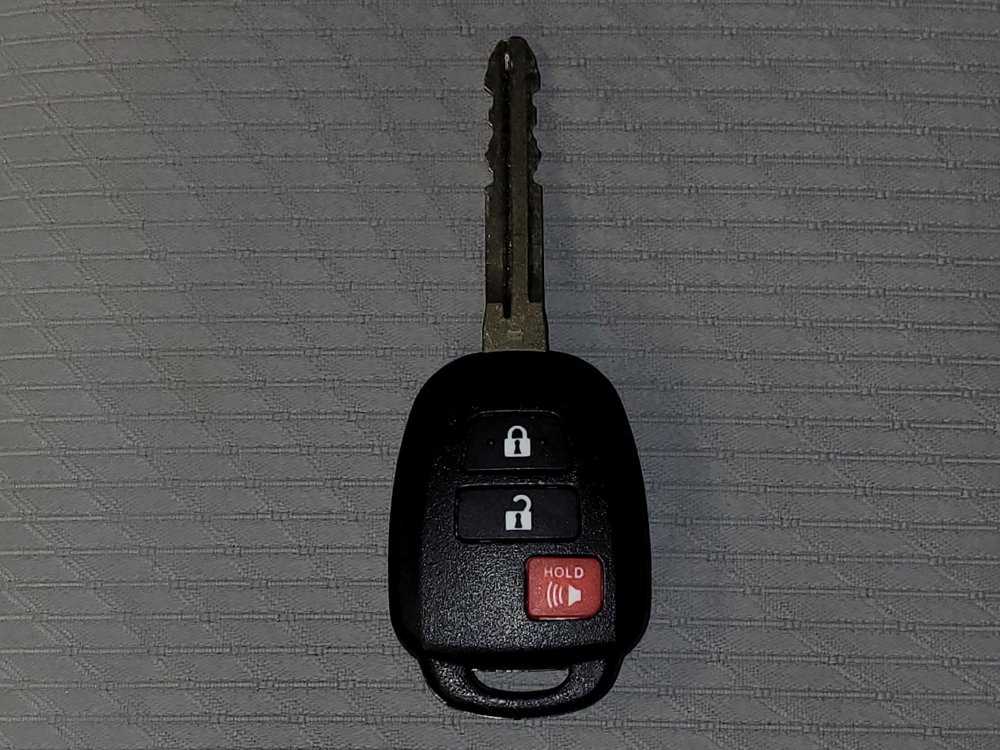 Used 2019 Toyota Highlander LE AWD/4WD image 32